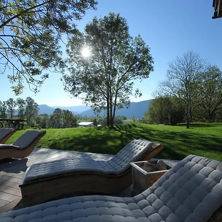 Chateau Des Girards Holiday home *